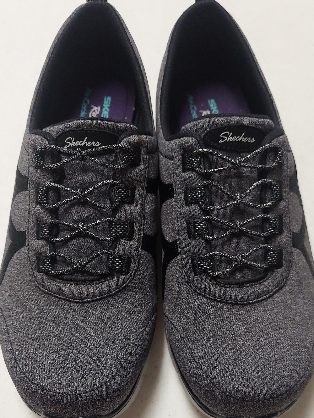 Skechers Relax Fit Gray Knit Slip-On Walking Shoes Memory Foam Sz 8